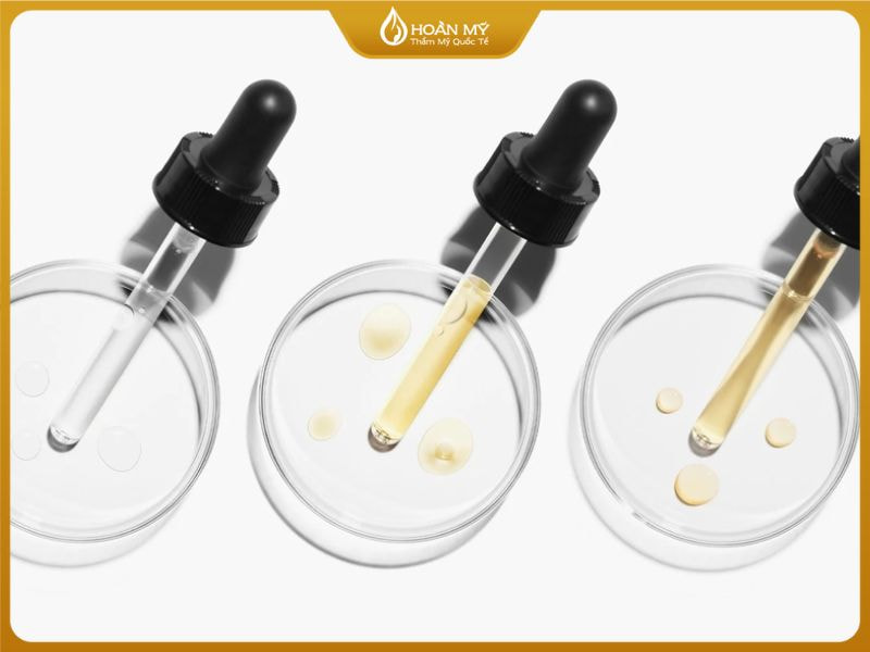 Nhận biết màu sắc serum để tránh sử dụng sản phẩm đã bị oxy hóa.