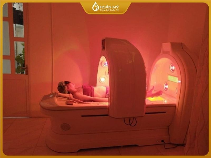 Máy tắm trắng phi thuyền chuần FDA được trang bị tại Hoàn Mỹ