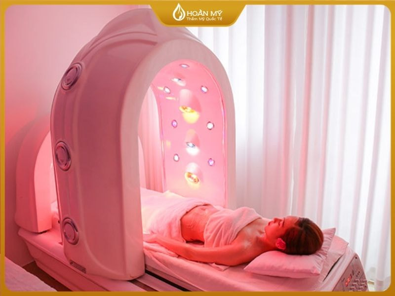 Ủ trắng body kết hợp ánh sáng sinh học Bio Light 4D