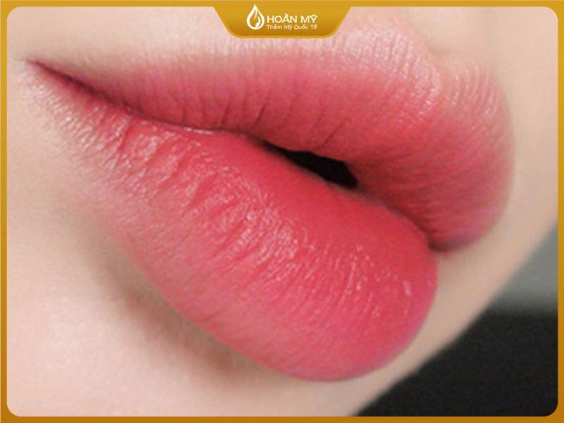 Dấu hiệu phun môi thành công dễ nhận thấy