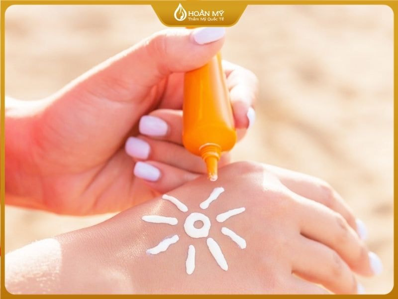 Kem chống nắng là điều cần thiết nhất sau khi tắm trắng