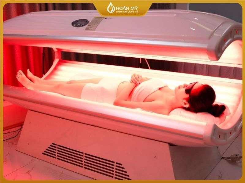Ủ trắng body kết hợp ánh sáng sinh học Bio Light 4D
